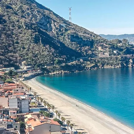 1 Bedroom Beautiful In Σπίτι διακοπών Scilla